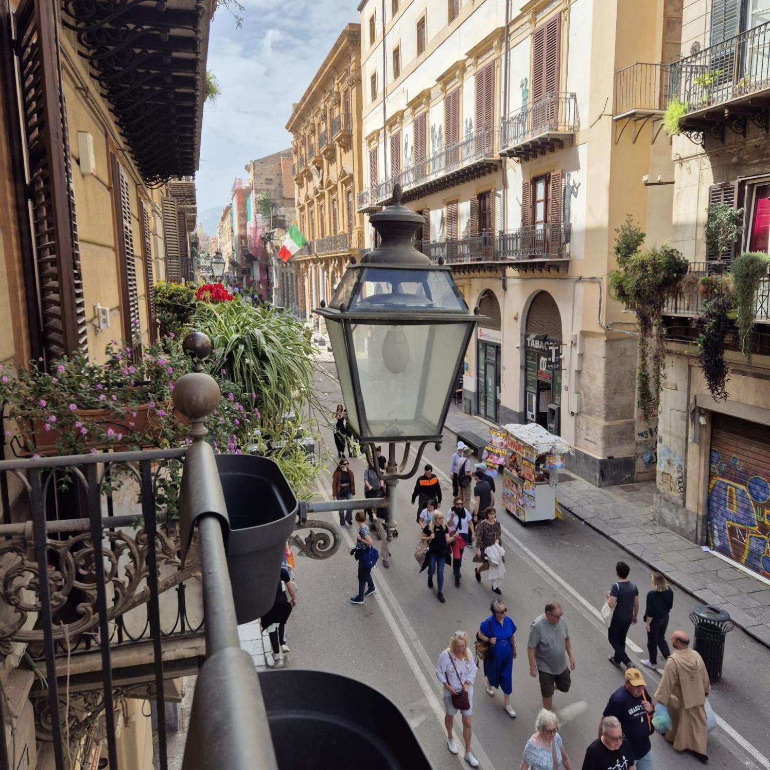 Quattrocantiapartments Palermo Exterior photo